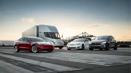 Илон Маск рассказал, почему Tesla не может выпустить новые модели Tesla Model S, 3, X And Semi wallpaper