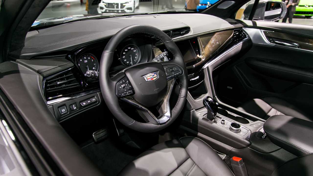 2019 Cadillac XT6'nın Detroit Otomobil Fuarı'ndan Görüntüleri
