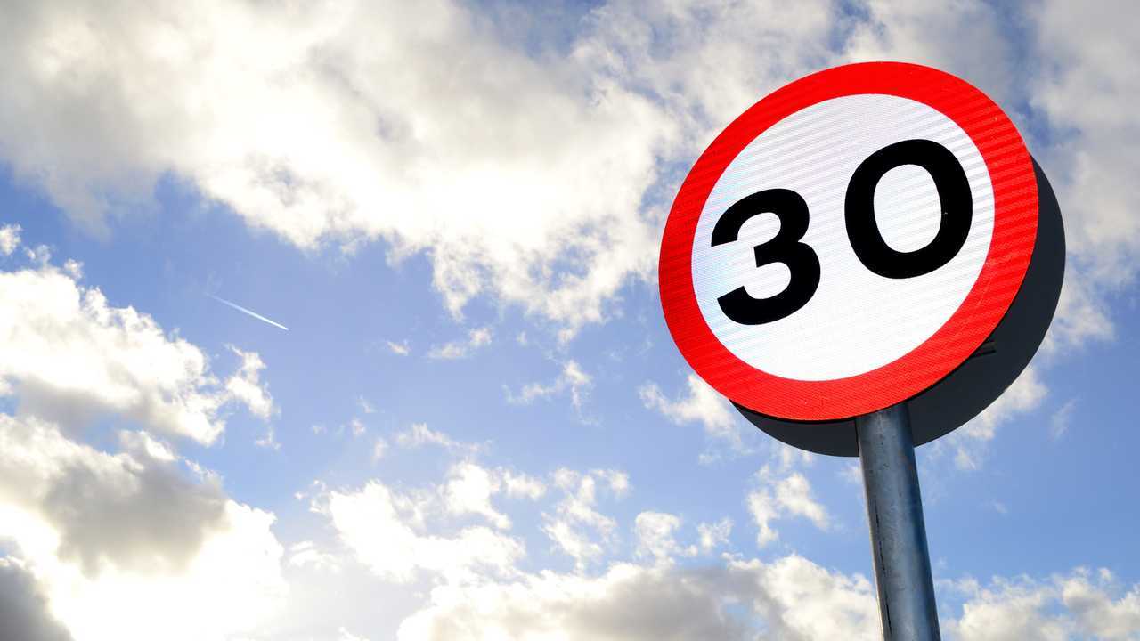 Thirty mile per hour street sign