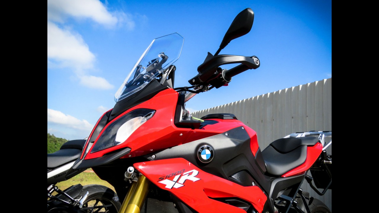 Avaliação: Yamaha MT-09 Tracer e BMW S1000 XR - o fascínio das novas crossovers