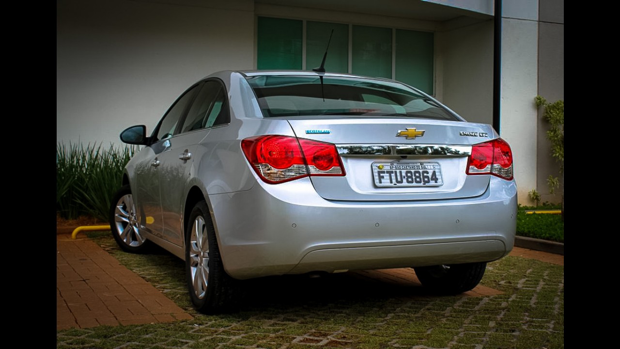 Na contramão do mercado, Chevrolet baixa preço de vários modelos - veja tabela