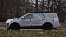 2019 Ford Explorer spy photo