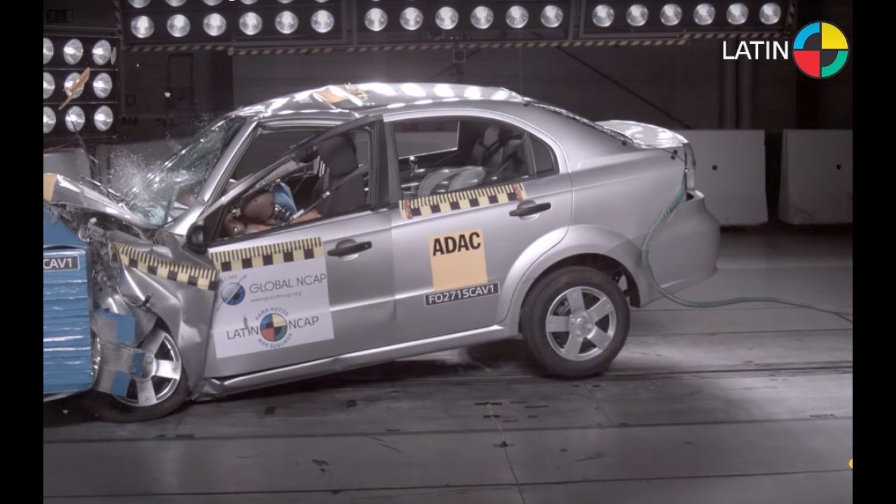 GM deve deixar de vender carros sem airbag em mercados emergentes
