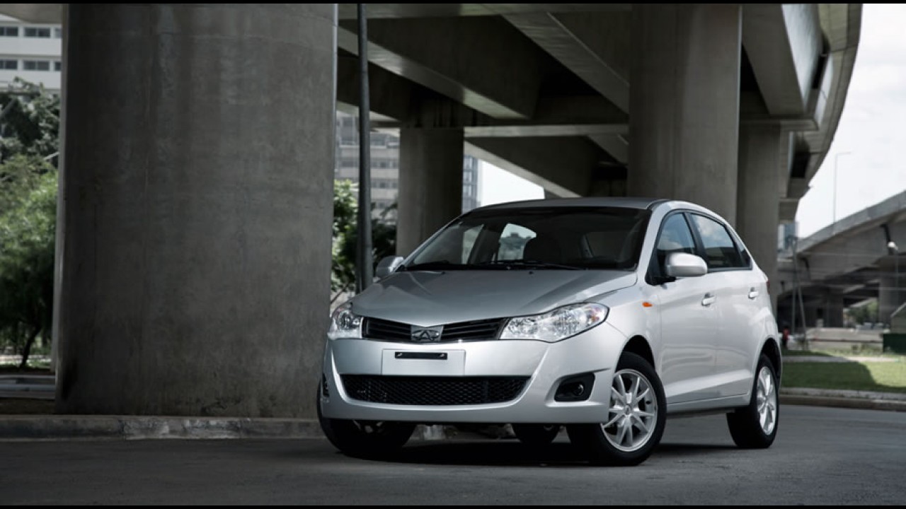 Hatches compactos: New Fiesta lidera; C3 e 208 registram empate técnico