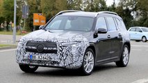 Mercedes-Benz EQB yeni casus fotoğraf