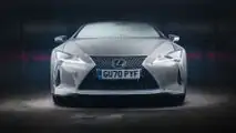 Lexus LC Convertible, 12 ore congelata in camera criogenica