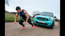 MINI Countryman al traino di Ross Edgley