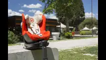 i-Size, nuove regole per i bimbi in auto