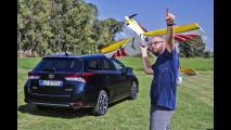 Toyota Auris, c'è spazio per... volare 