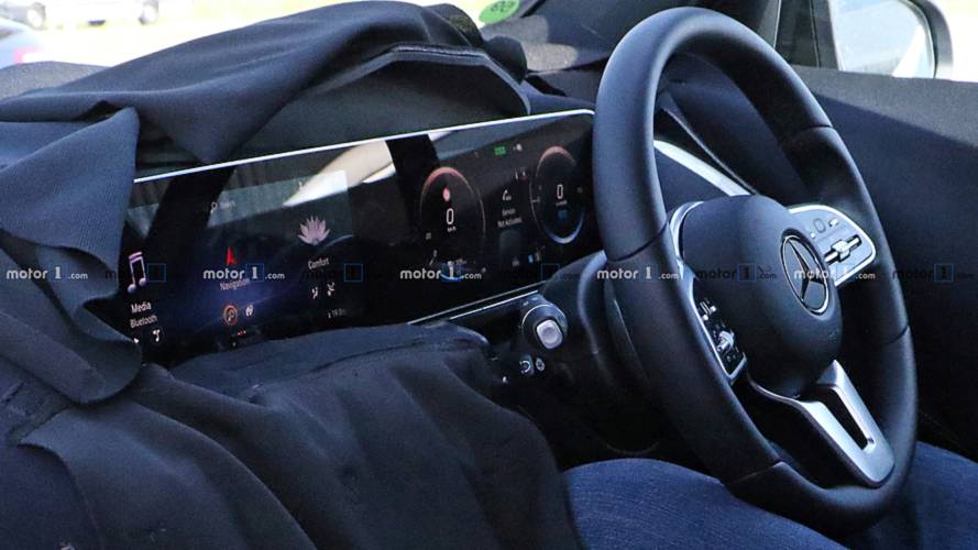 Mercedes EQ C photos espion
