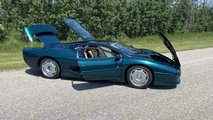 Jaguar XJ220