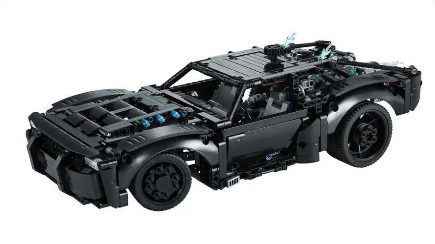 Own the new Batmobile by building this 1,360-piece Lego Technic kit