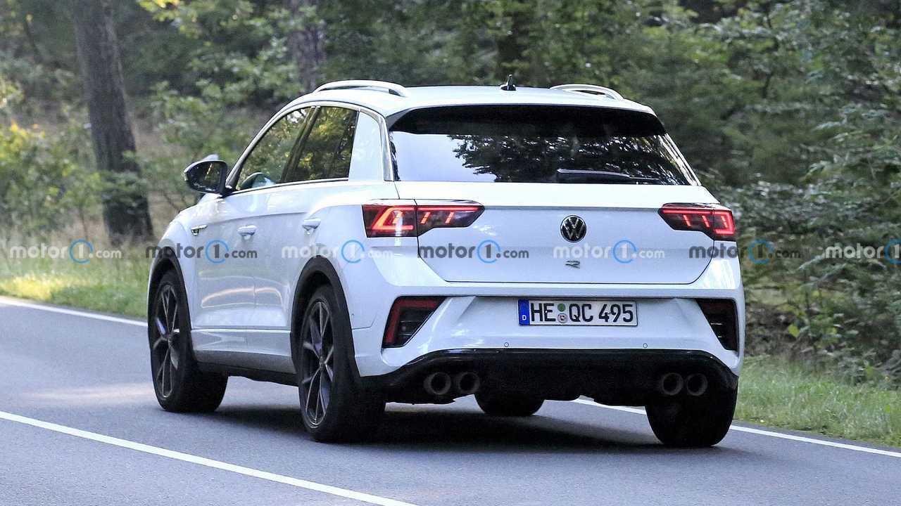 Обновленный VW T-Roc R: шпионские снимки