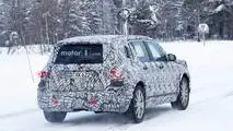 2020 Mercedes GLB spy photo