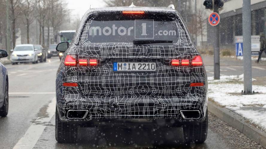 BMW X7 casus fotoğraf