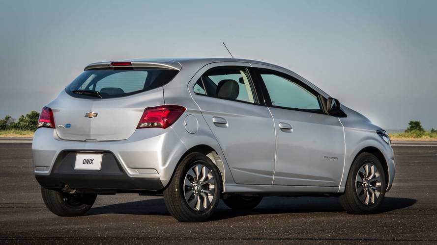 Chevrolet Onix Advantage Automático