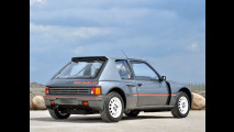 Peugeot 205 T16, le foto storiche