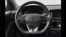 Hyundai Ioniq, pochi optional e tanto di serie