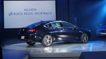 2018 Buick Regal Sportback: Live
