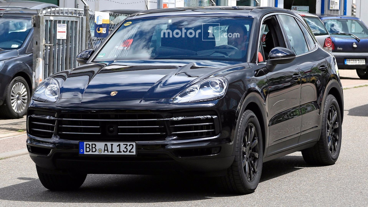 Mouthed 2019 Porsche Cayenne Caught Grinning On The Street 2018 Porsche Cayenne New Spy Photos