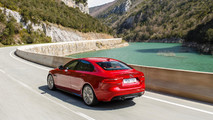 New Jaguar 300hp Ingenium Engine