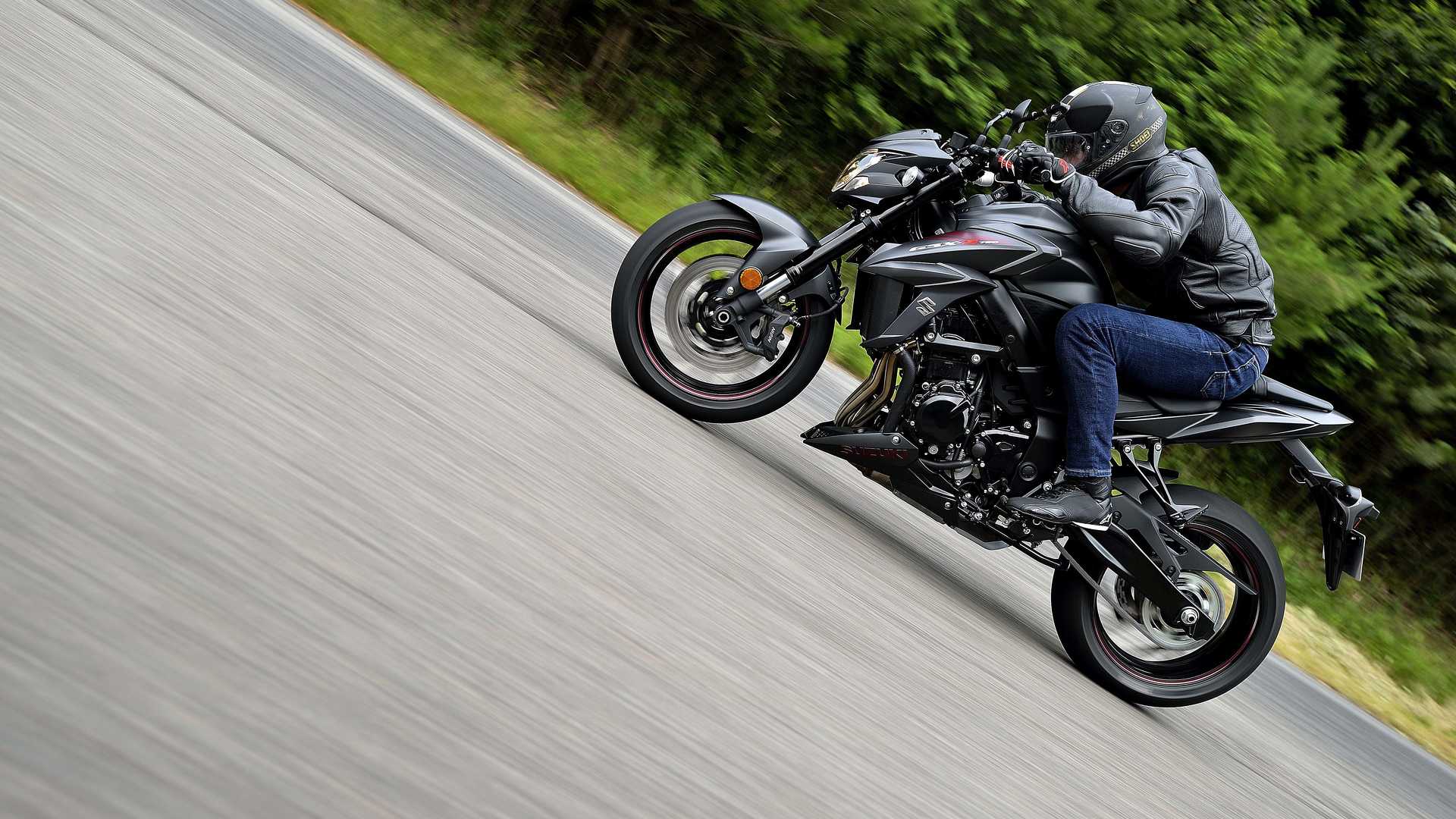 Llegan a los concesionarios las Suzuki GSXS750Z y GSXS1000Z