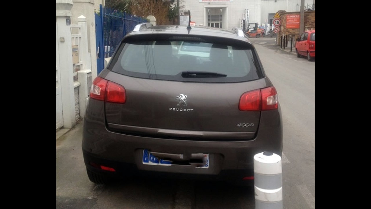 Flagra: Novo Peugeot 4008 já circula sem disfarces