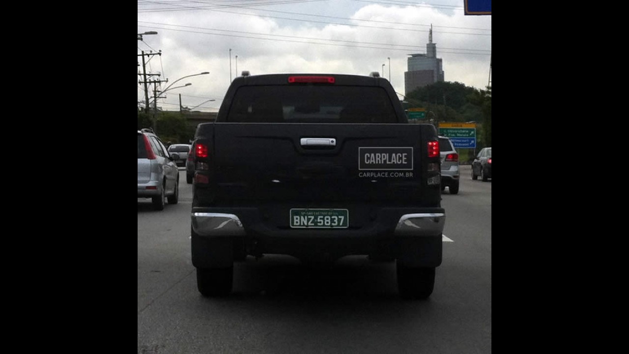 Nova S10: Todo mundo está flagrando a nova pick-up, “Menos Luiza, que está no Canadá”