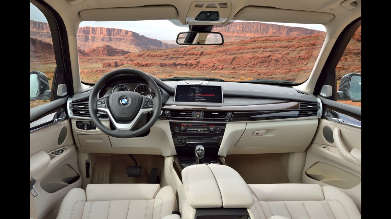 BMW X5 ganha versões xDrive35i e Full no Brasil por R$ 329.950 iniciais