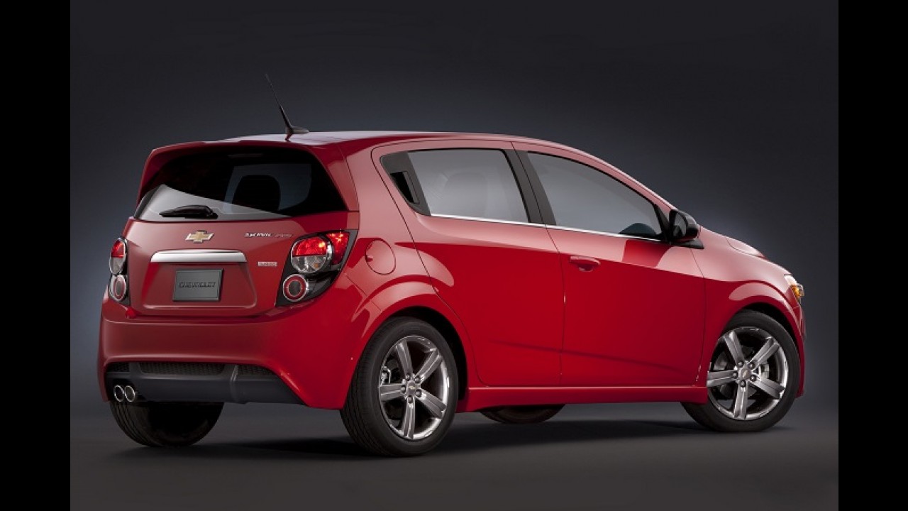GM planeja versão esportiva do Sonic para brigar com Ford Fiesta ST
