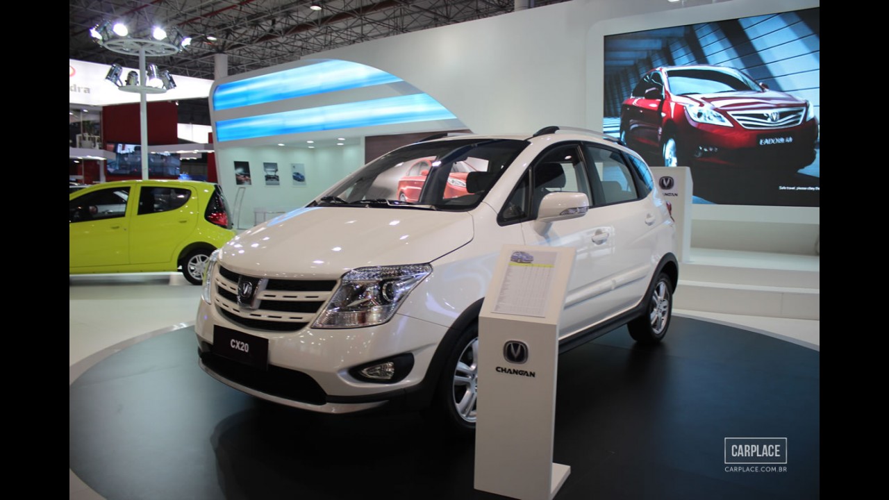 Salão do Automóvel: Changan também quer produzir no Brasil - Mini Benni chega por R$ 24.900