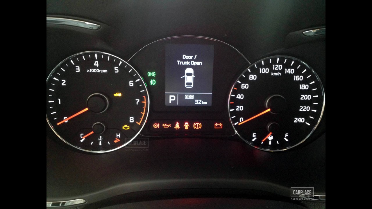 Exclusivo: novo Kia Cerato já está na loja em pré-venda por R$ 75 mil