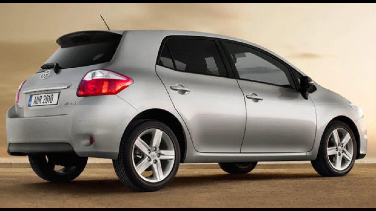 Toyota Auris reestilizado estará em Genebra - Porque o modelo não é lançado no Brasil?