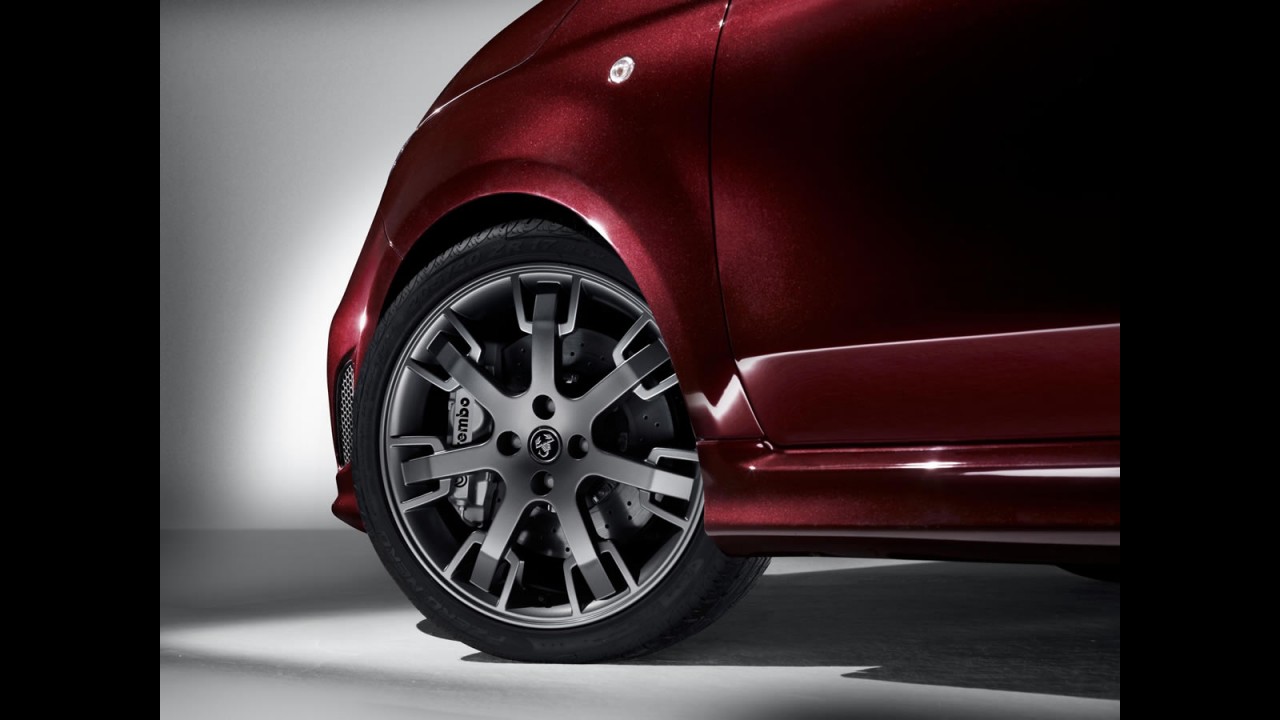 Outros 500: Abarth revela o 695 Edizione Maserati