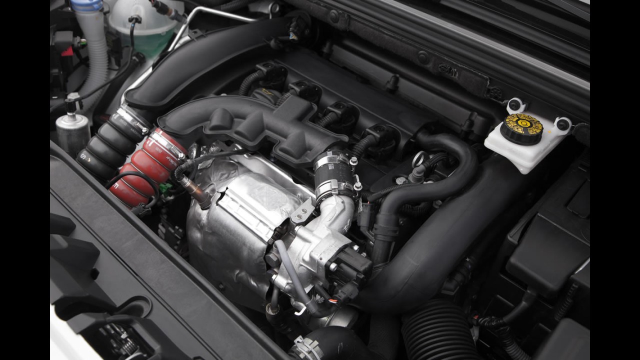 Peugeot 308 Feline THP (Turbo) chega ao Brasil - Preço será revelado no Salão do Automóvel