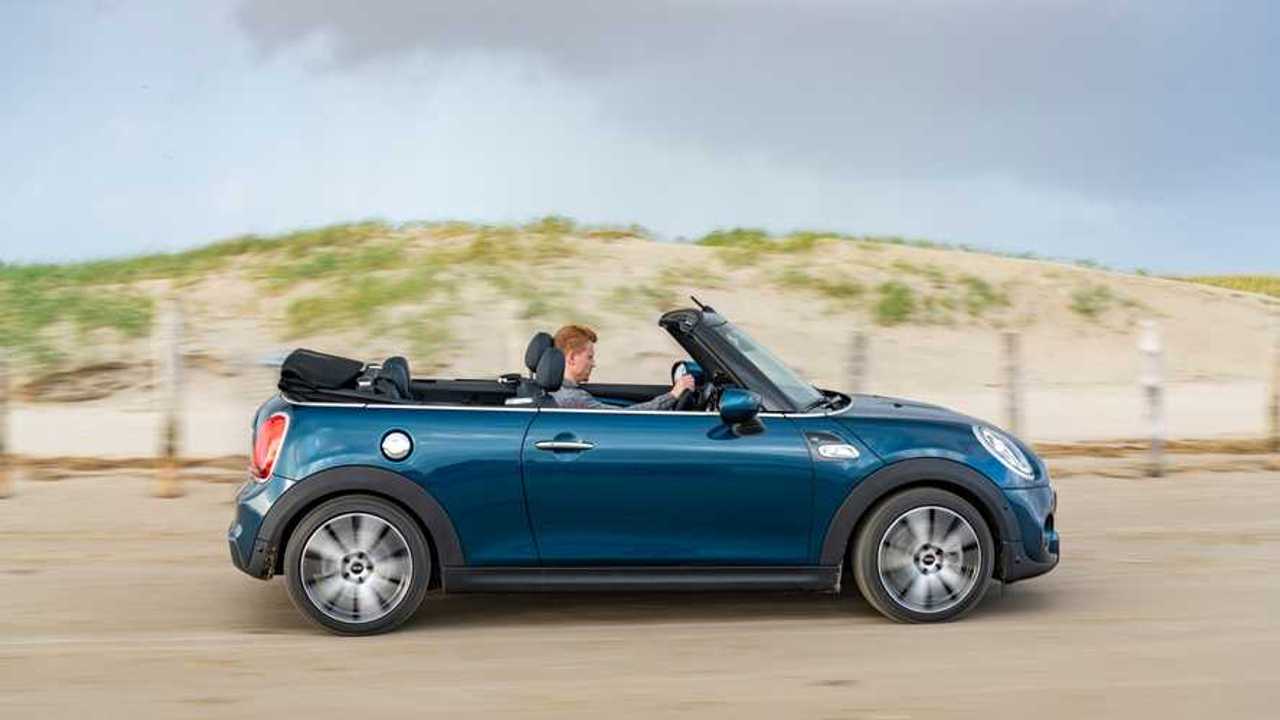 2020 MINI Convertible Sidewalk