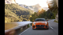 Jaguar F-Type SVR Coupé