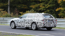 2017 BMW 5-Series Touring spy photo