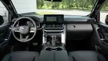 Темный интерьер Toyota Land Cruiser 300 70th Anniversary