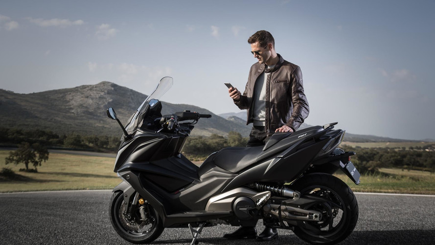KYMCO AK 550