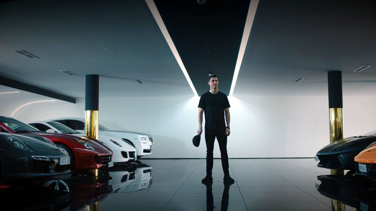 Cristiano Ronaldo testing Bugatti Chiron