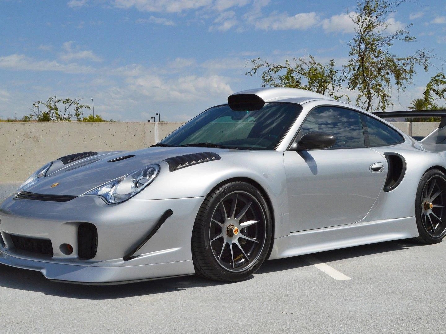 This 1,000-HP Porsche 996 Could Be 