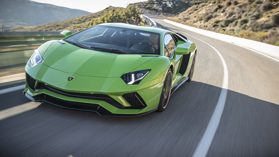 2017 Lamborghini Aventador S Coupe