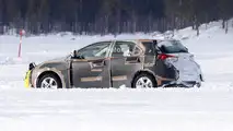 2019 Toyota Auris spy photo