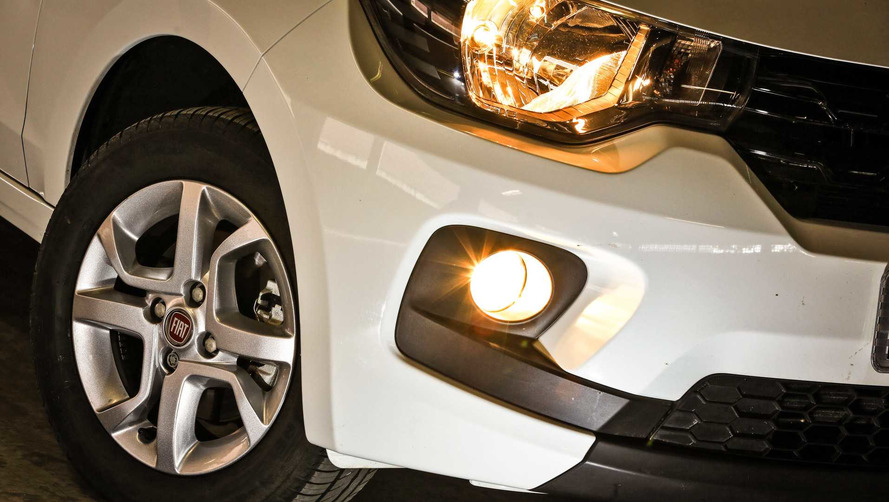 Comparativo Mobi Drive GSR x Etios X AT