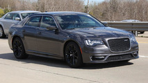 2016 Chrysler 300 SRT spy photo