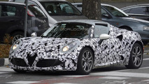 Alfa Romeo 4C Quadrifoglio Verde / Stradale spy photo