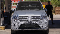 2015 Mercedes-Benz GL-Class facelift spy photo