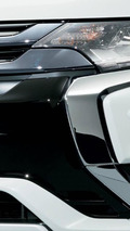 2016 Mitsubishi Outlander PHEV facelift
