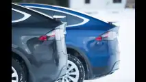 Tesla Model S, 1000 km tra neve, autostrada e tante salite